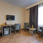 Grandroyal Hotel