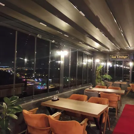 Hotel Grandroyal *